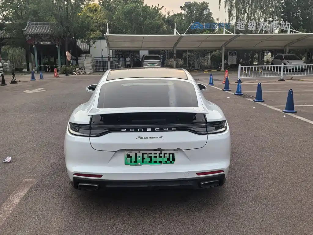 Porsche Panamera Hybrid — фото 8
