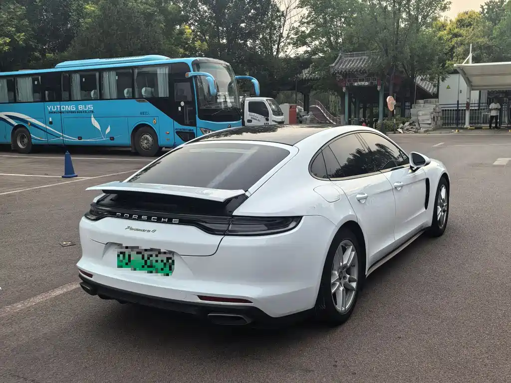 Porsche Panamera Hybrid — фото 9