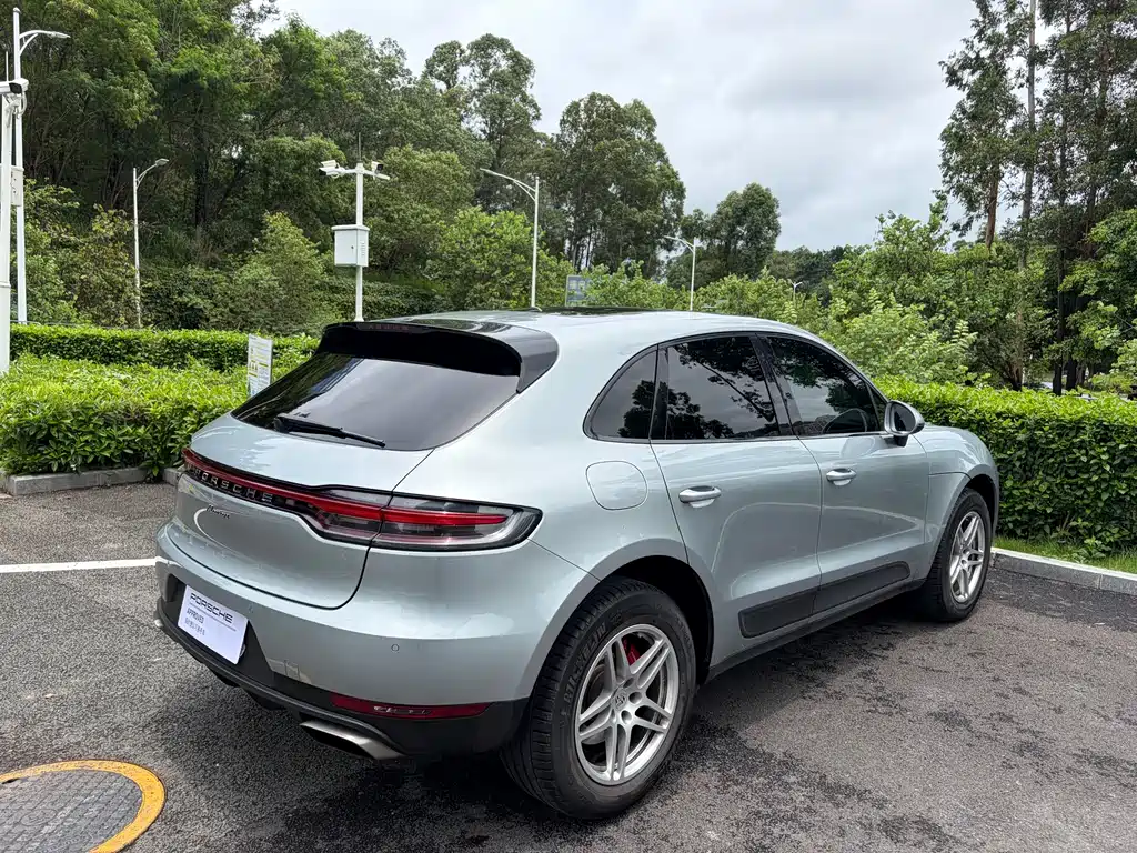 Porsche Macan — фото 6