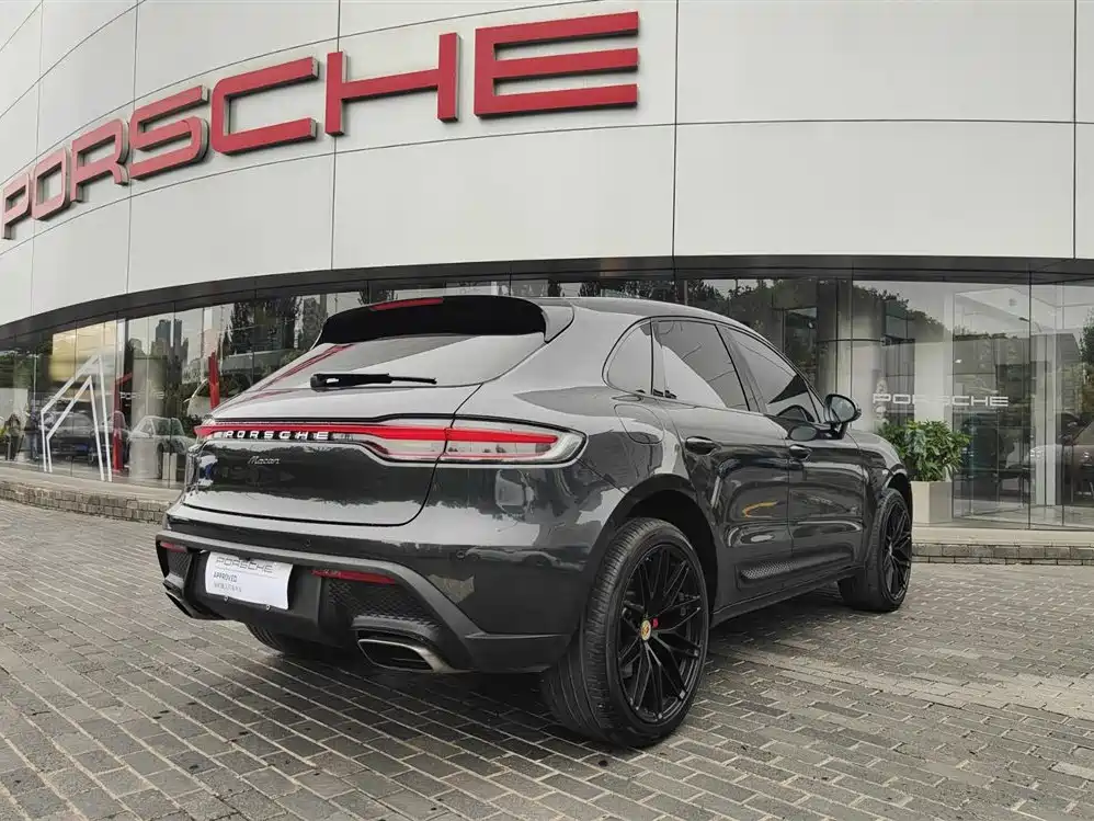 Porsche Macan — фото 14