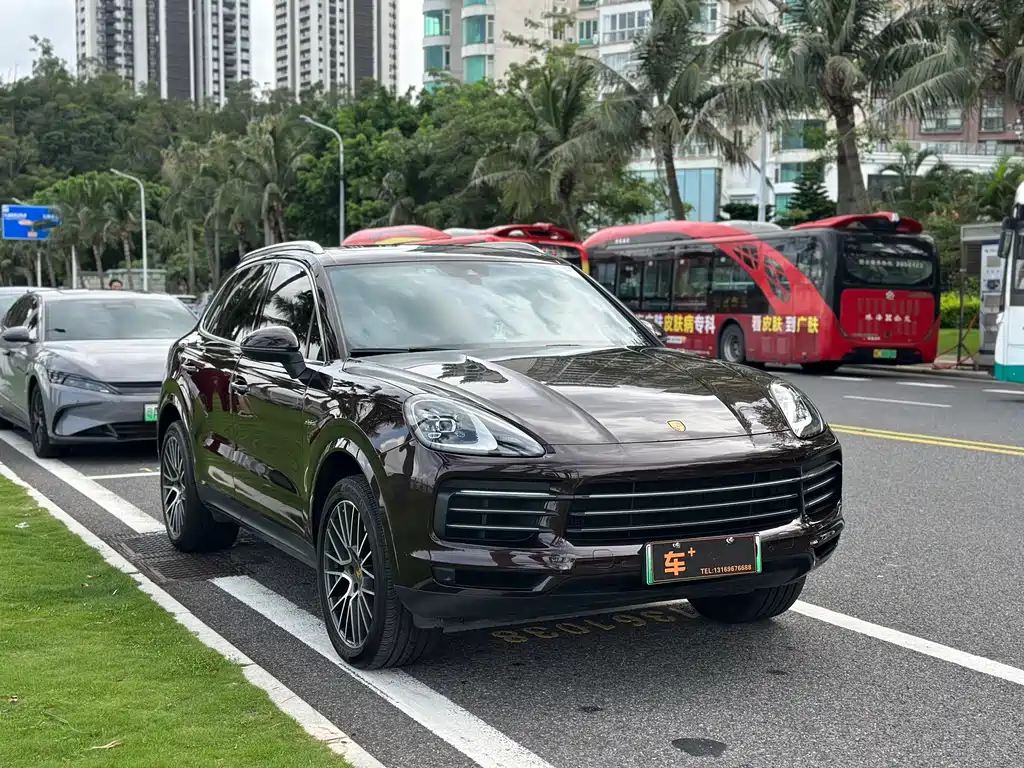 Porsche Cayenne Hybrid — фото 3