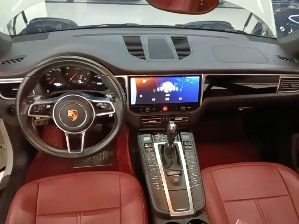 Porsche Macan — фото 10