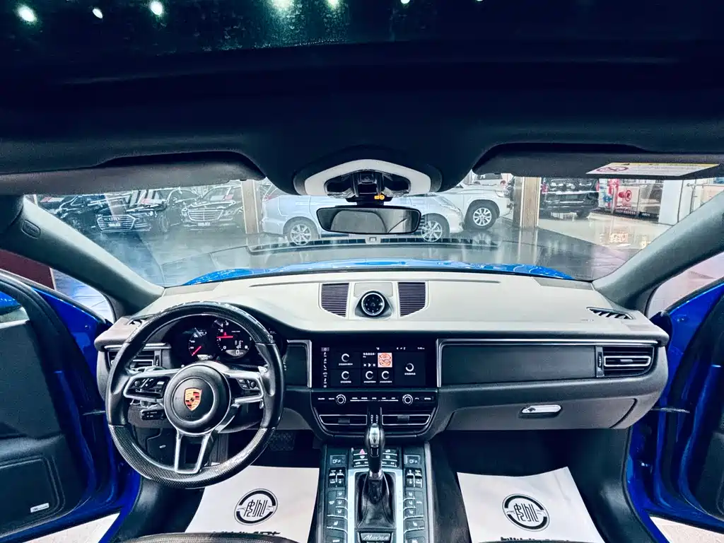 Porsche Macan — фото 4