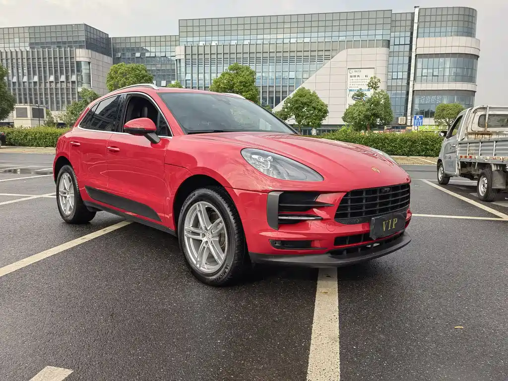 Porsche Macan — фото 7