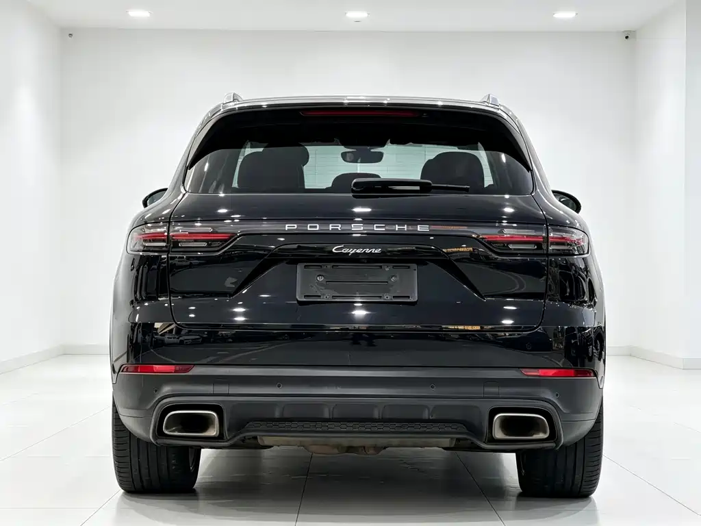 Porsche Cayenne — фото 8