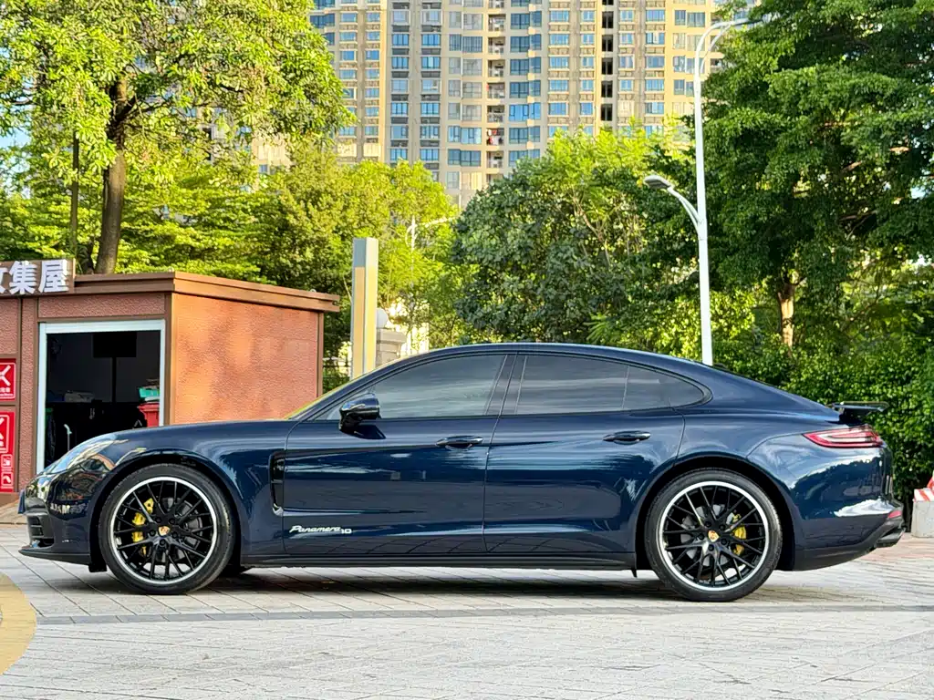 Porsche Panamera — фото 15