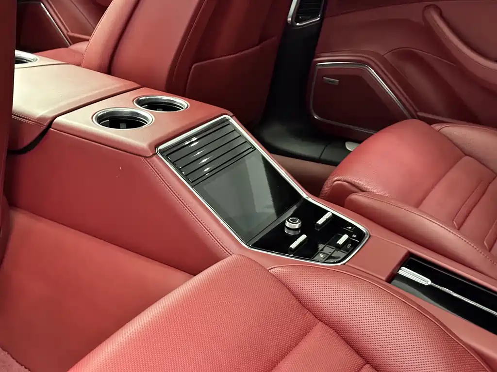 Porsche Panamera — фото 20