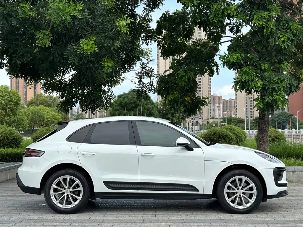 Porsche Macan — фото 5
