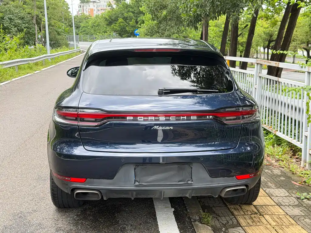 Porsche Macan — фото 17