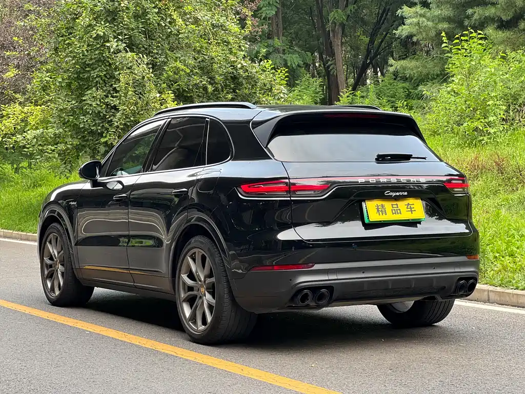 Porsche Cayenne Hybrid — фото 6