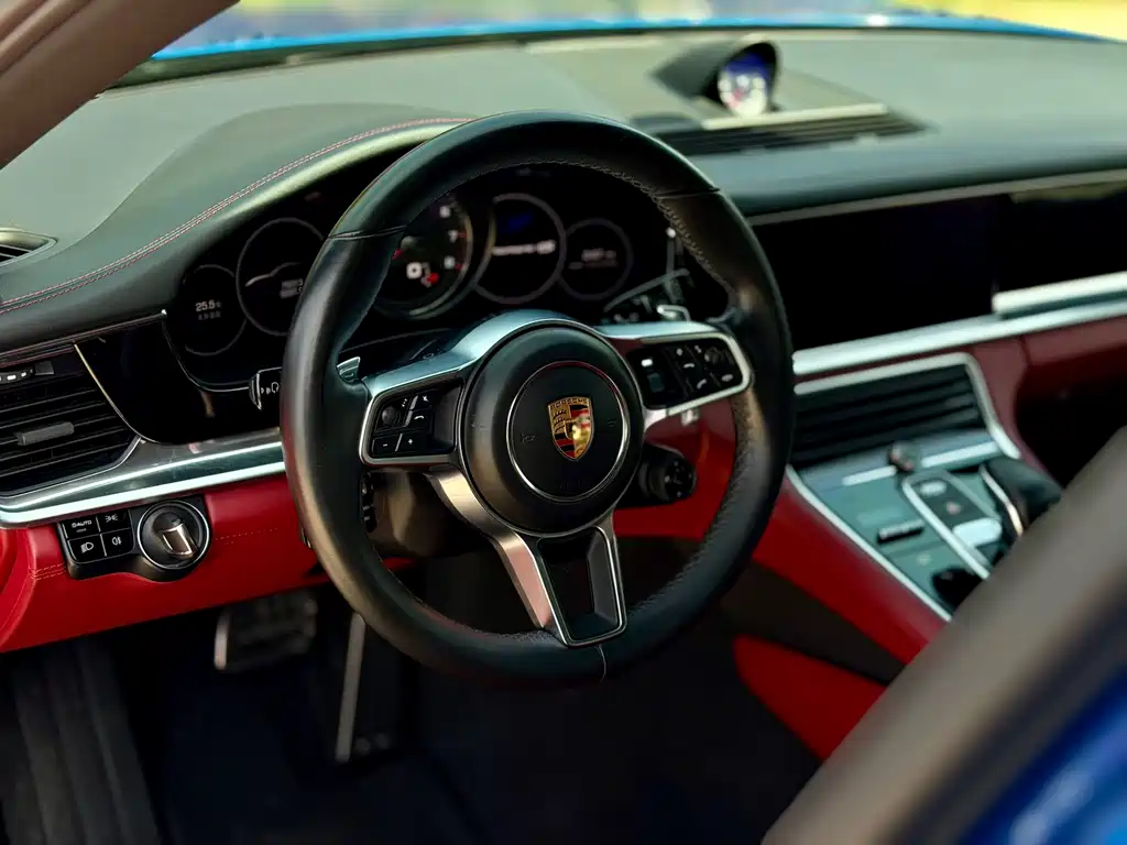 Porsche Panamera — фото 14