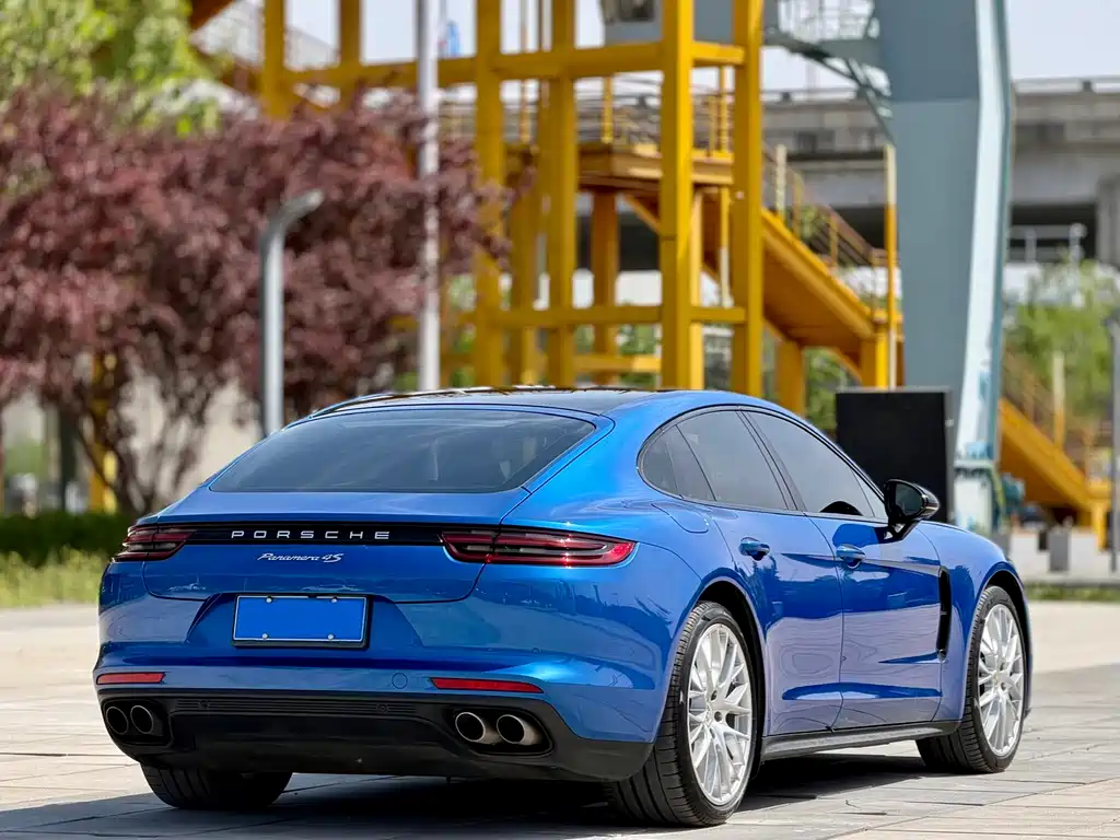 Porsche Panamera — фото 6