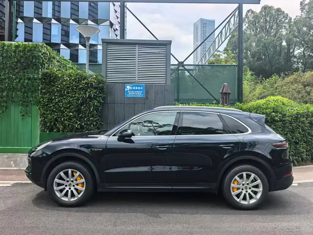 Porsche Cayenne Hybrid — фото 2