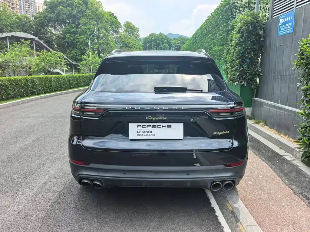 Porsche Cayenne Hybrid — фото 6
