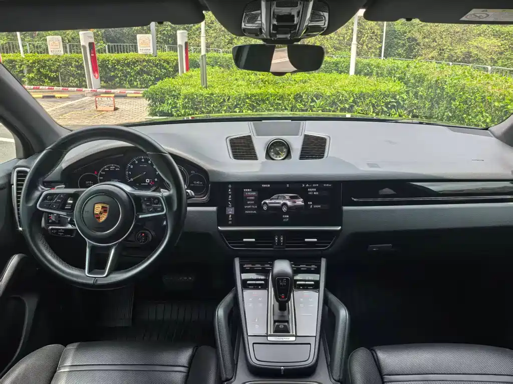 Porsche Cayenne Hybrid — фото 10