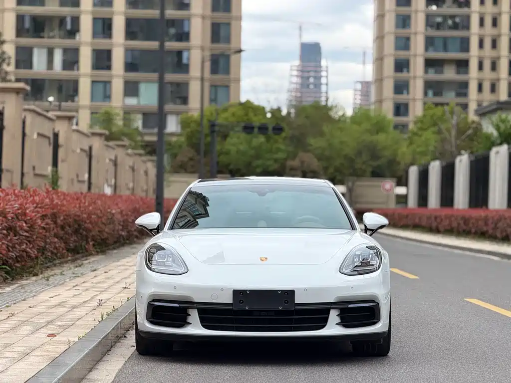 Porsche Panamera — фото 2