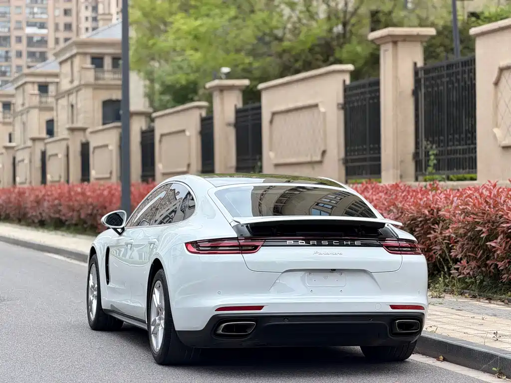Porsche Panamera — фото 3