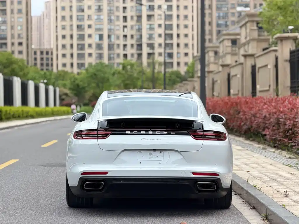 Porsche Panamera — фото 6