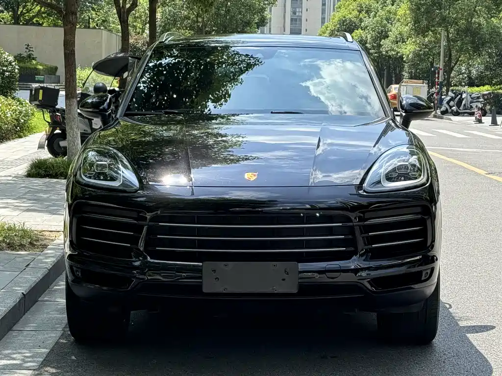 Porsche Cayenne — фото 2