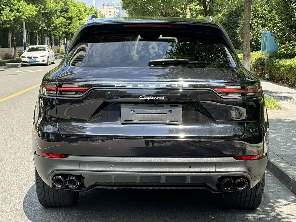 Porsche Cayenne — фото 4