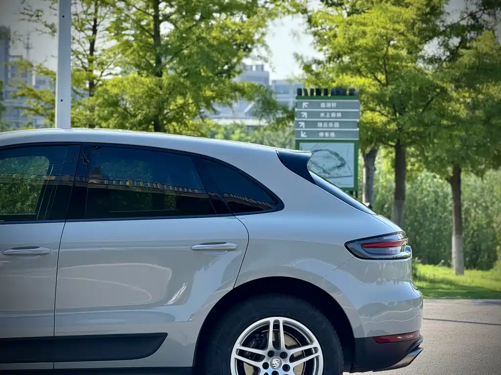 Porsche Macan — фото 3