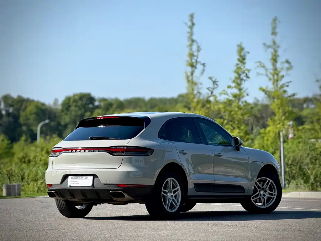 Porsche Macan — фото 6