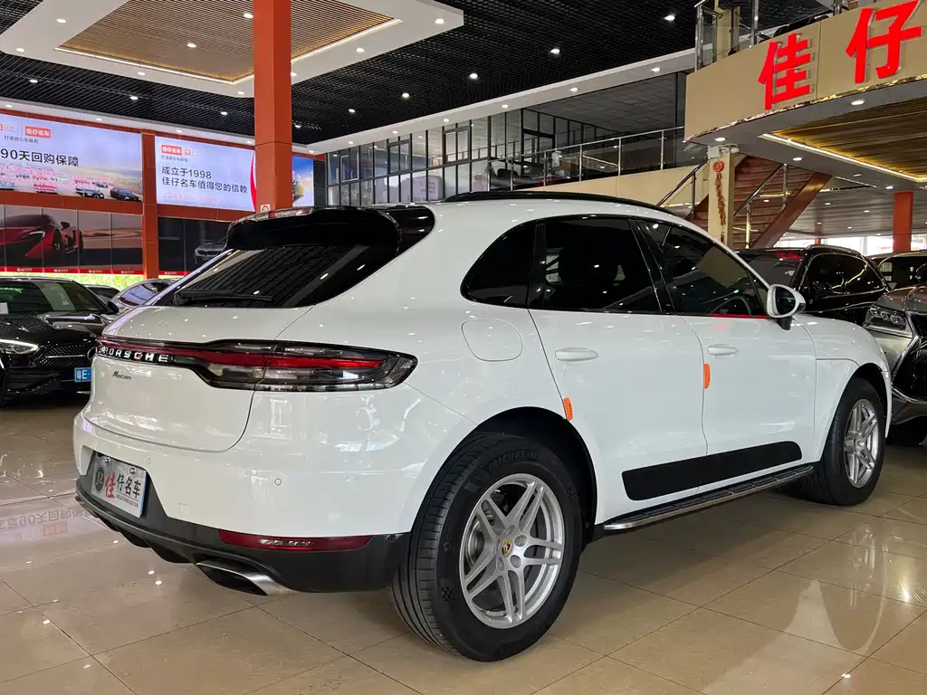 Porsche Macan — фото 5