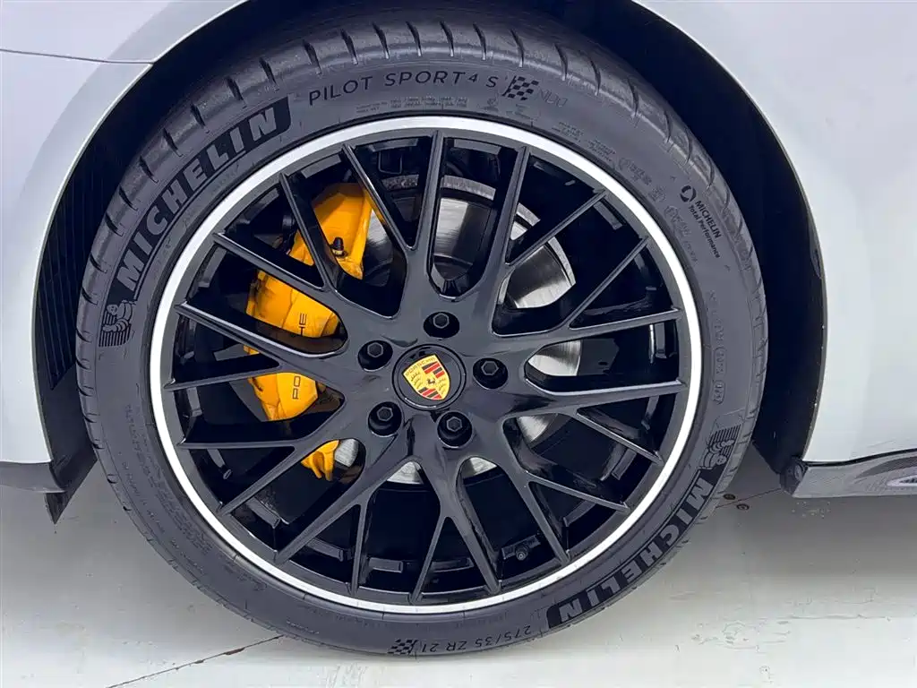 Porsche Panamera — фото 11
