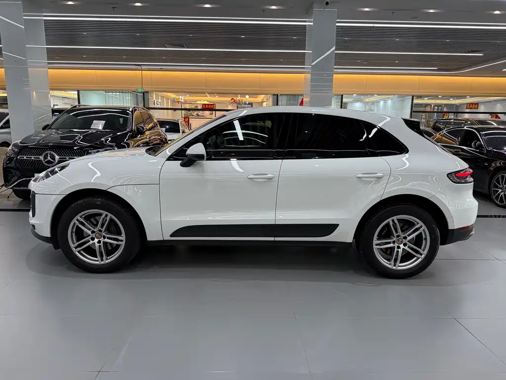 Porsche Macan — фото 7