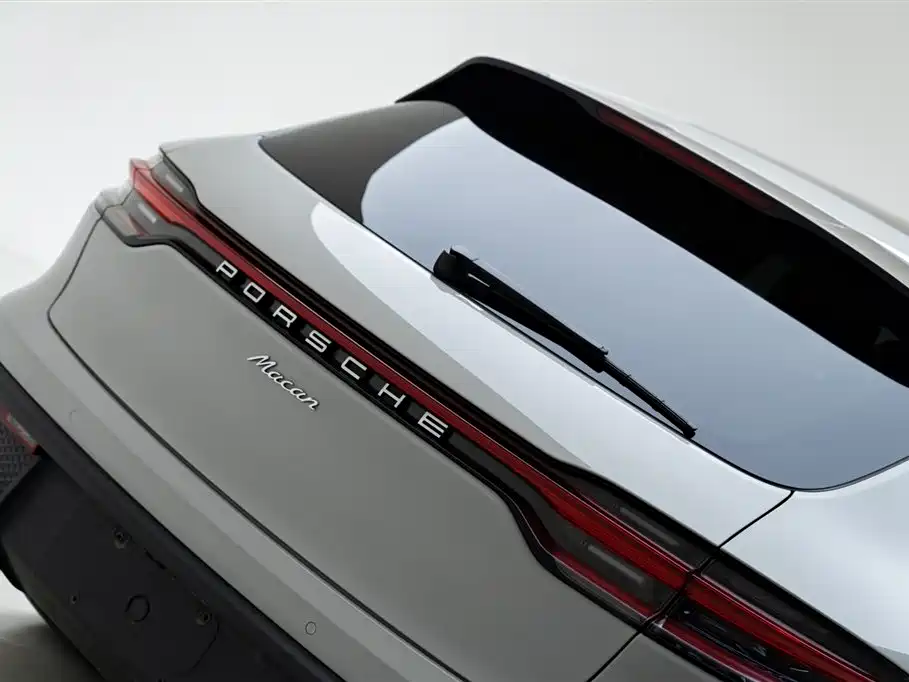 Porsche Macan — фото 6