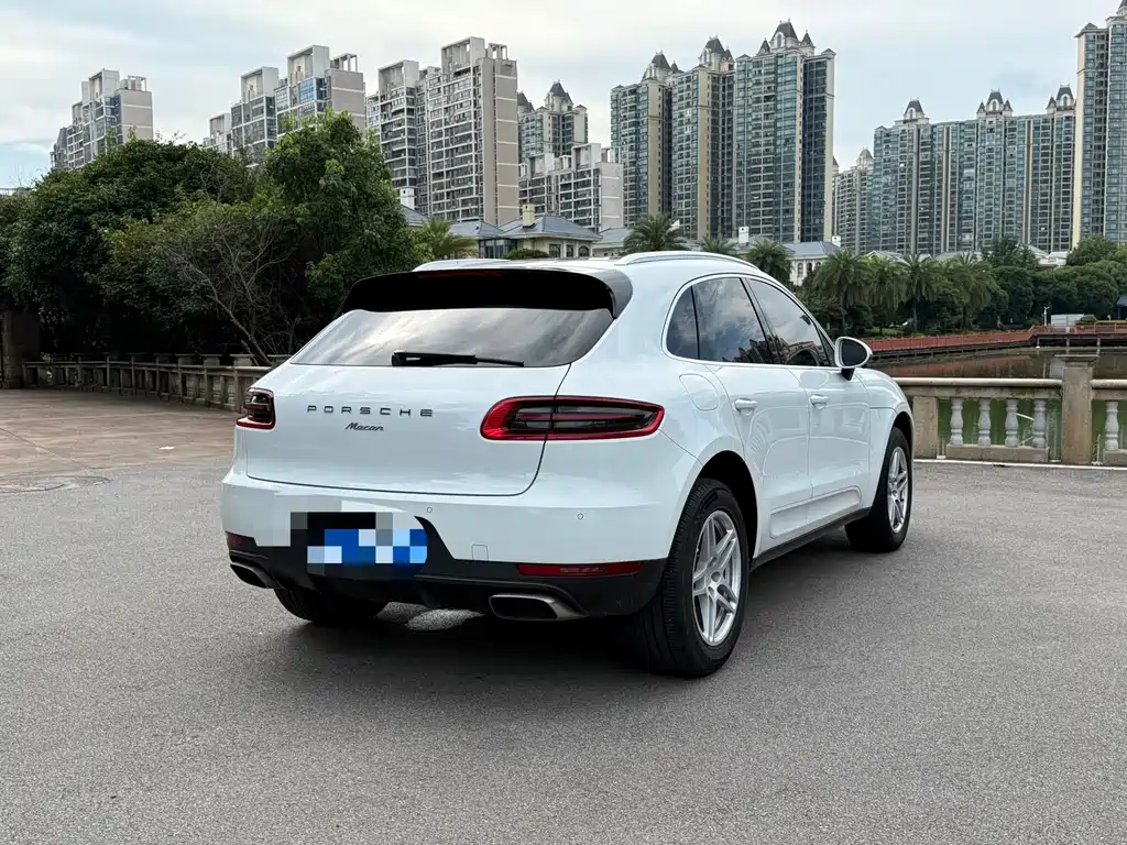 Porsche Macan — фото 6