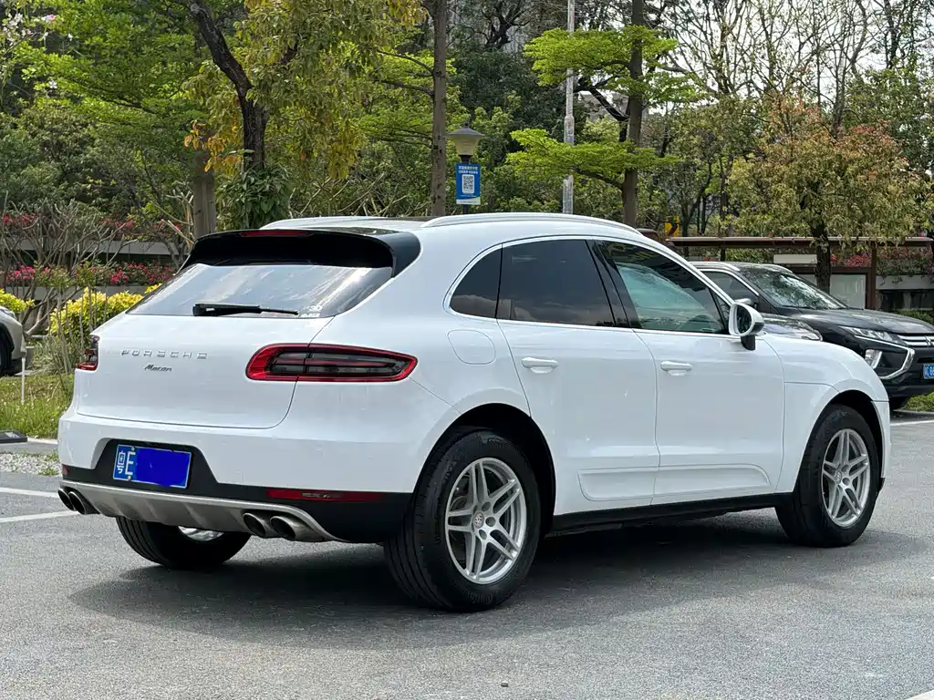 Porsche Macan — фото 6