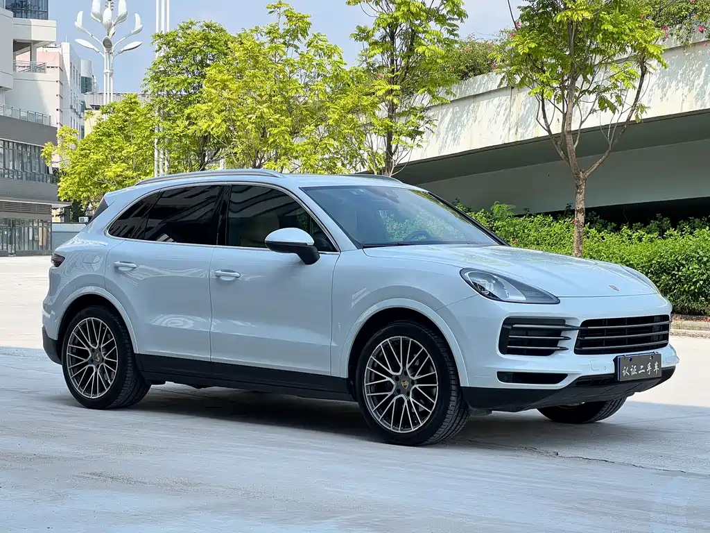Porsche Cayenne — фото 3