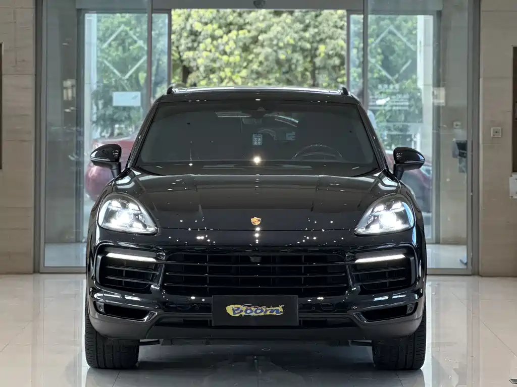 Porsche Cayenne — фото 2