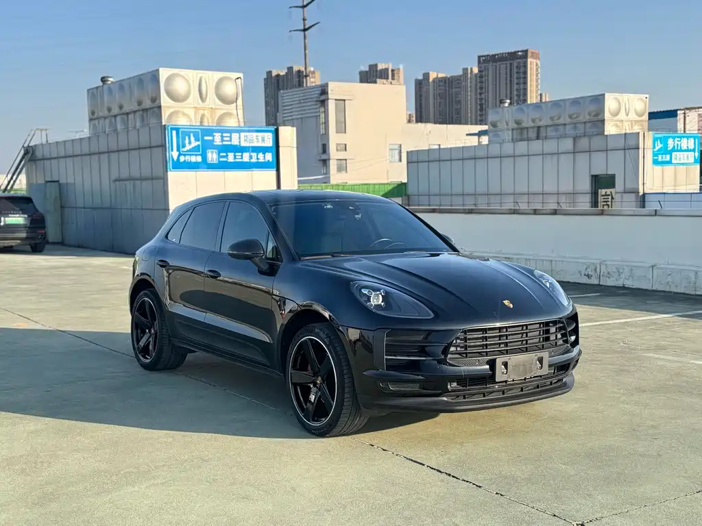 Porsche Macan — фото 7