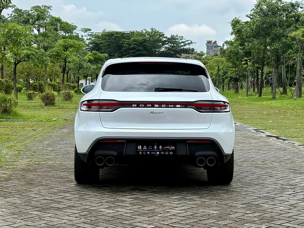 Porsche Macan — фото 19