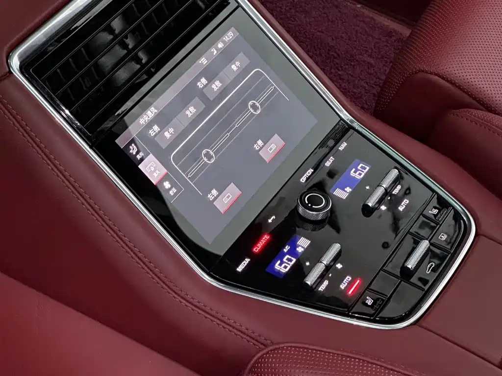 Porsche Panamera — фото 10