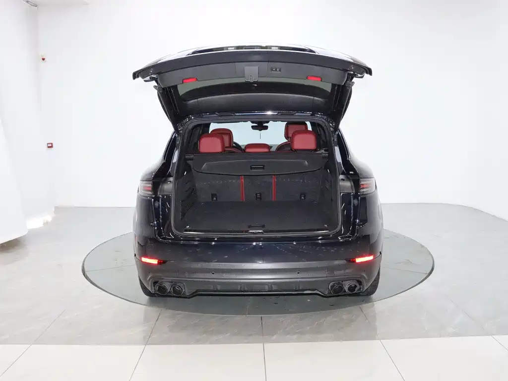Porsche Cayenne Hybrid — фото 13