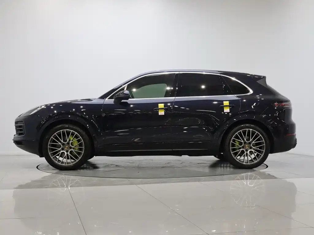 Porsche Cayenne Hybrid — фото 6