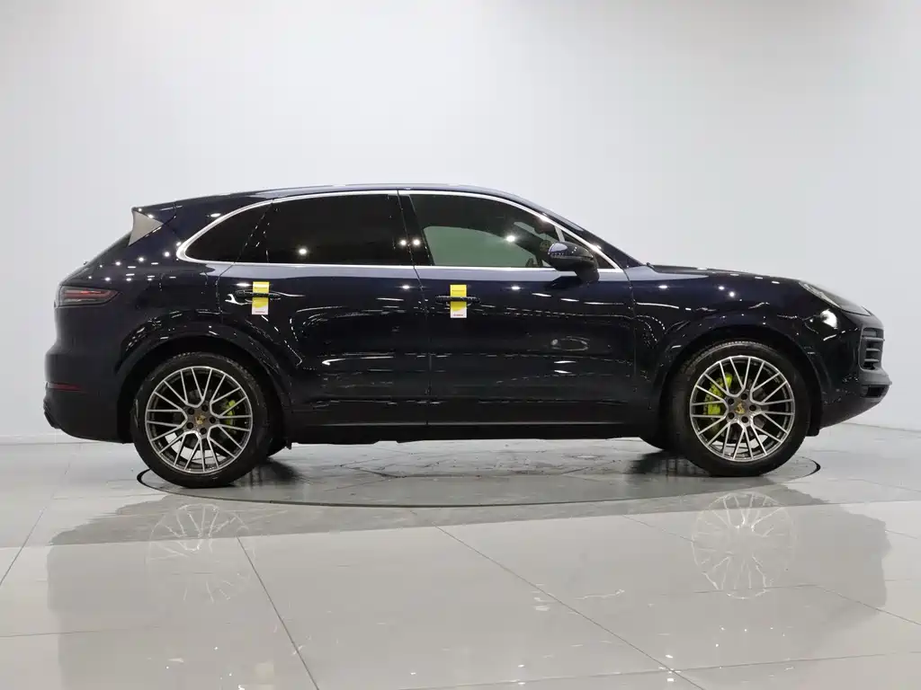 Porsche Cayenne Hybrid — фото 7