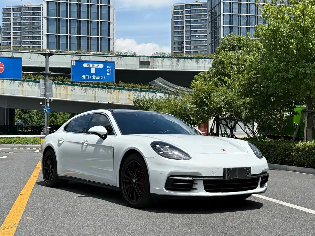 Porsche Panamera — фото 3