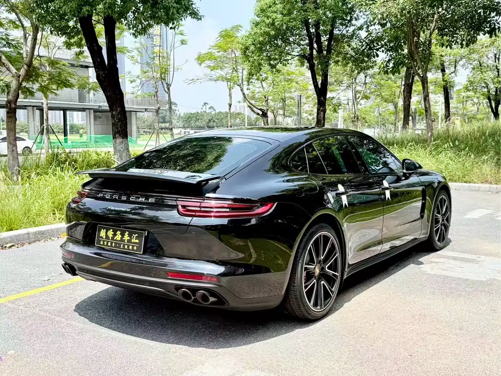 Porsche Panamera — фото 6