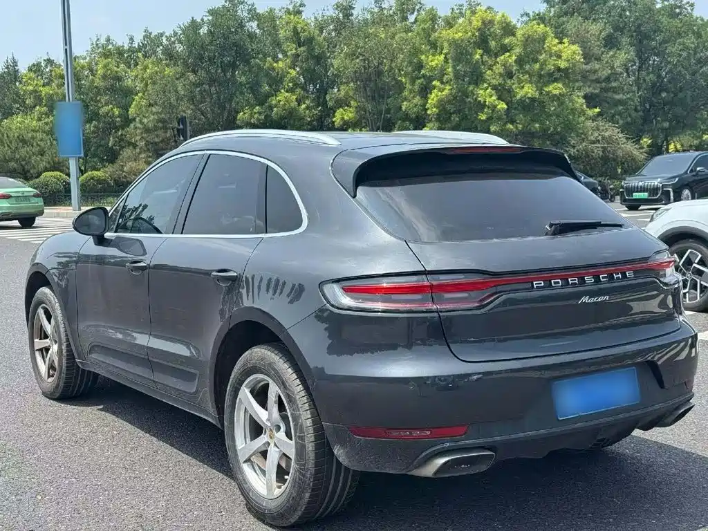 Porsche Macan — фото 5