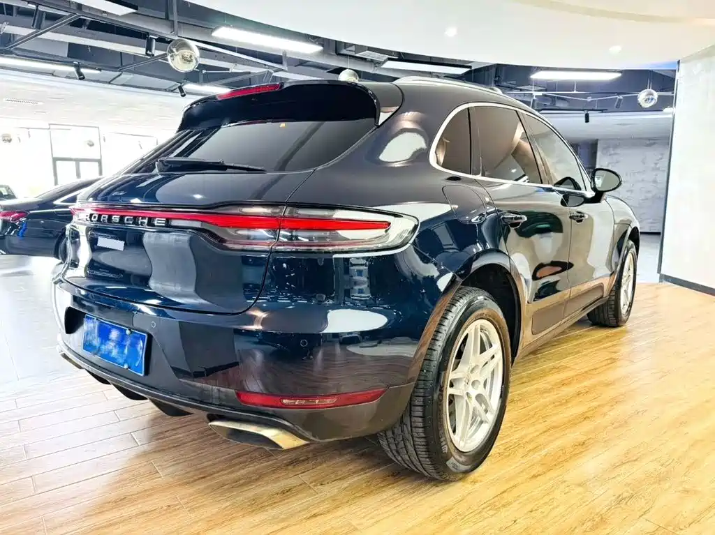Porsche Macan — фото 5