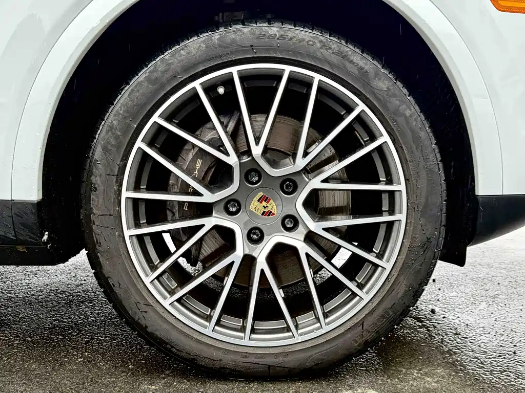 Porsche Cayenne — фото 17