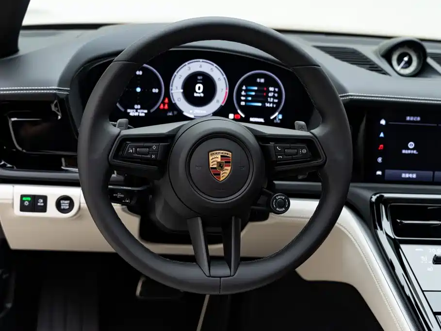 Porsche Panamera — фото 14