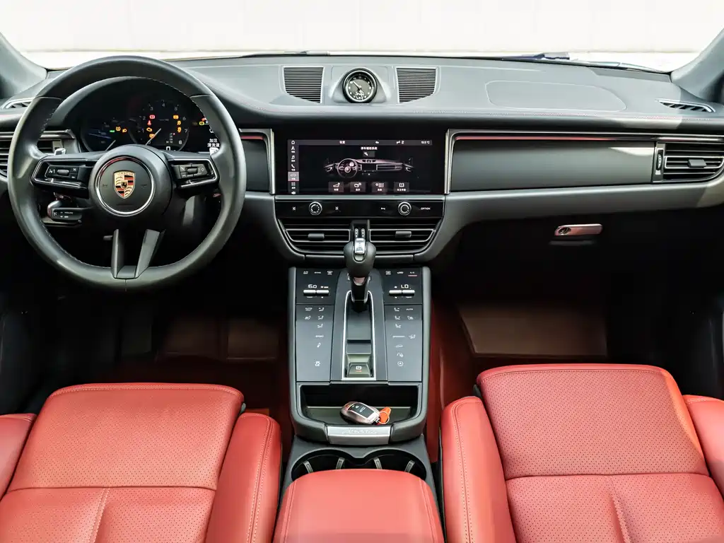 Porsche Macan — фото 20