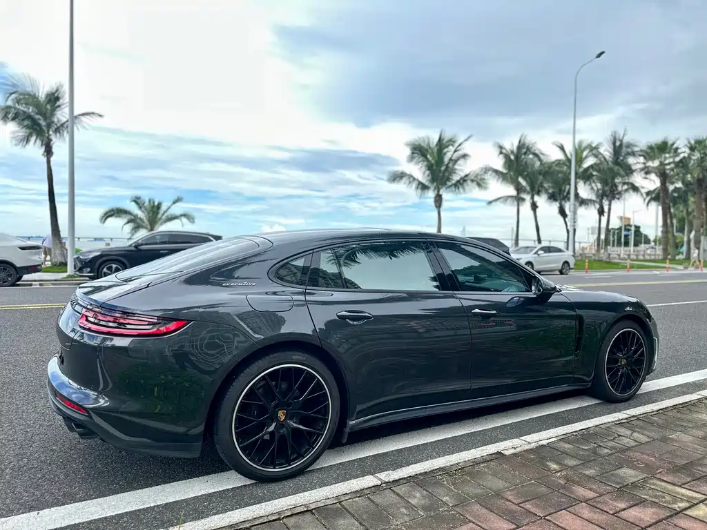 Porsche Panamera — фото 4