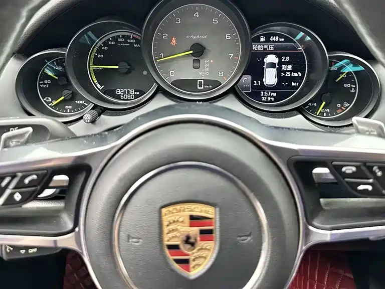 Porsche Cayenne Hybrid — фото 14