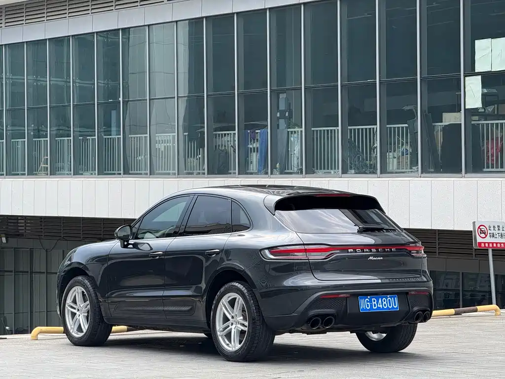 Porsche Macan — фото 6